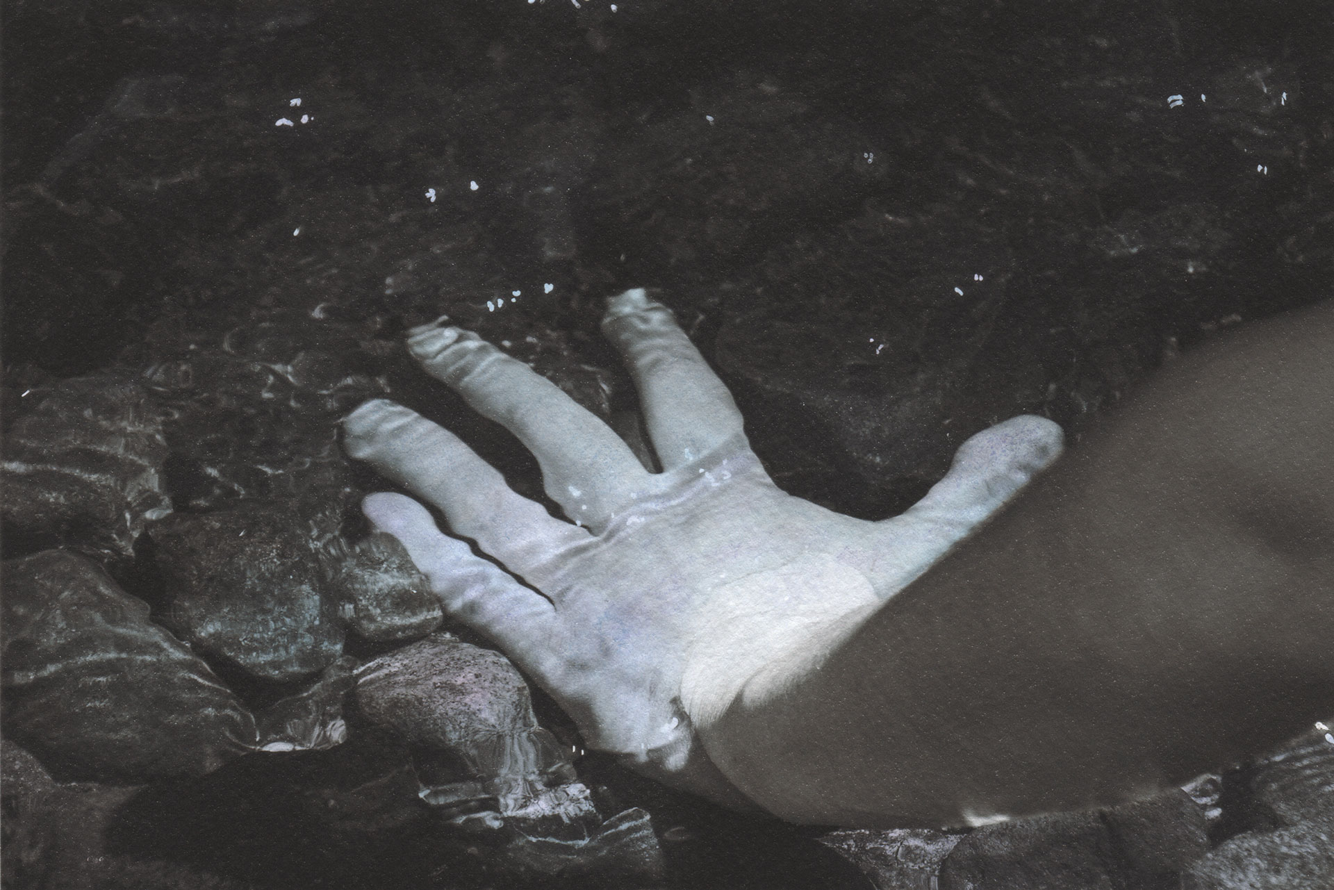 Mano de agua (uno)